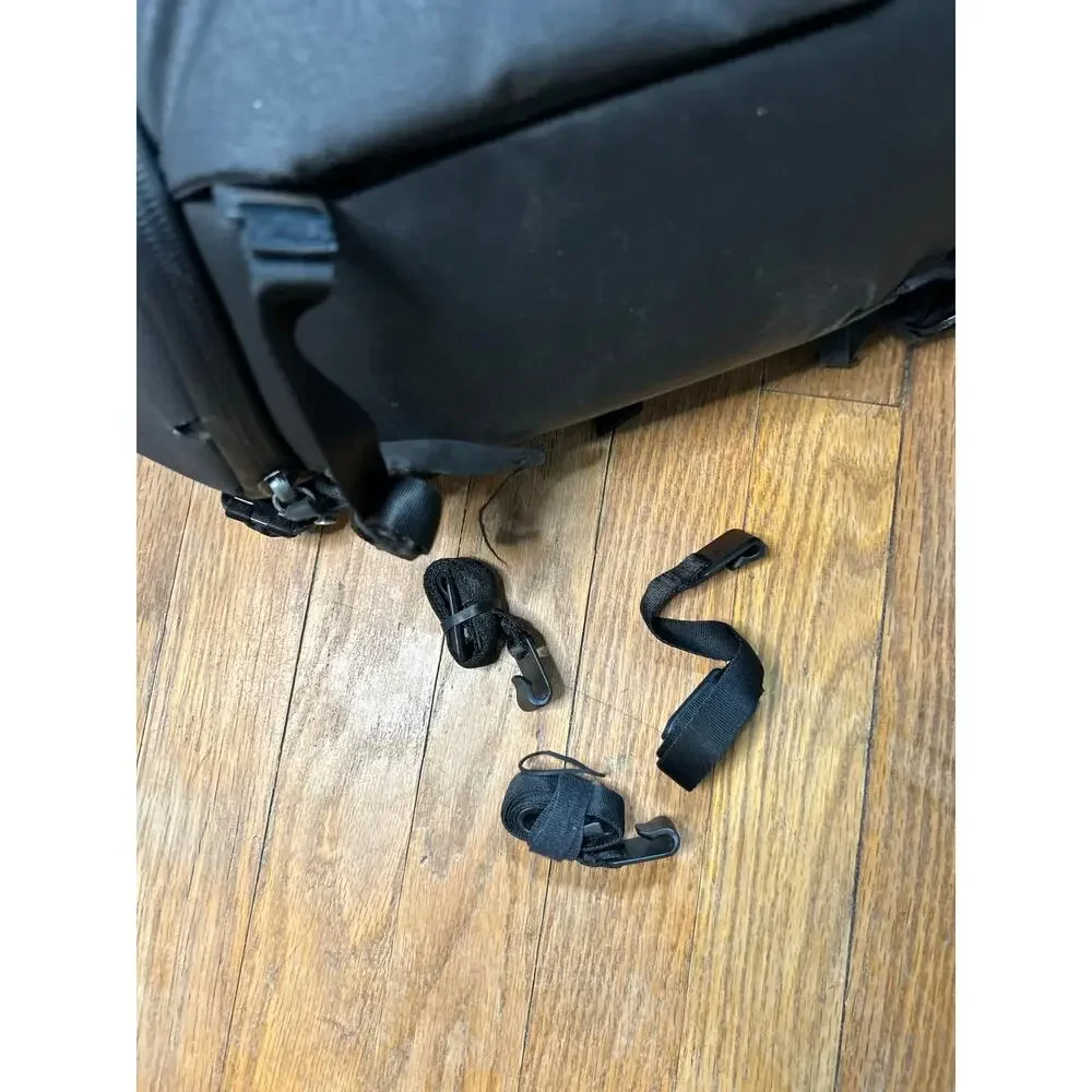 Peak Design Everyday Backpack 20L Black Pre-Owned 3 FlexFold dividers